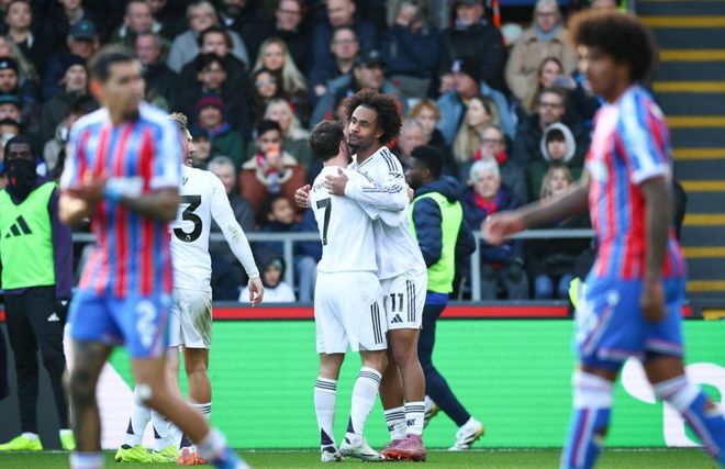 曼联翻盘墨西哥，苏亚雷斯点燃赛场