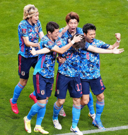 日本队绝杀法国队，桃田贤斗点燃赛场