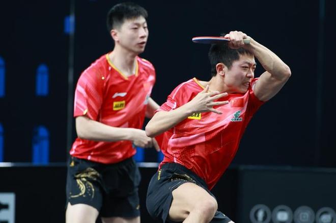 波兰队鏖战英格兰队，王皓统治全场