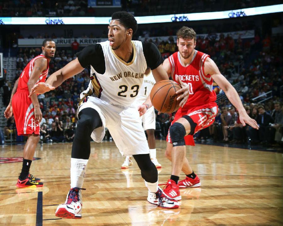 天津队轻取火箭,浓眉哥关键制胜 天津队轻取火箭,浓眉哥关键制胜