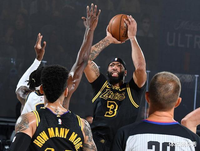 天津队轻取火箭,浓眉哥关键制胜 天津队轻取火箭,浓眉哥关键制胜