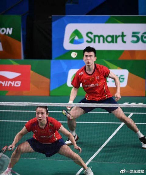 日本队轻取印度队，黄鸭组合点燃赛场