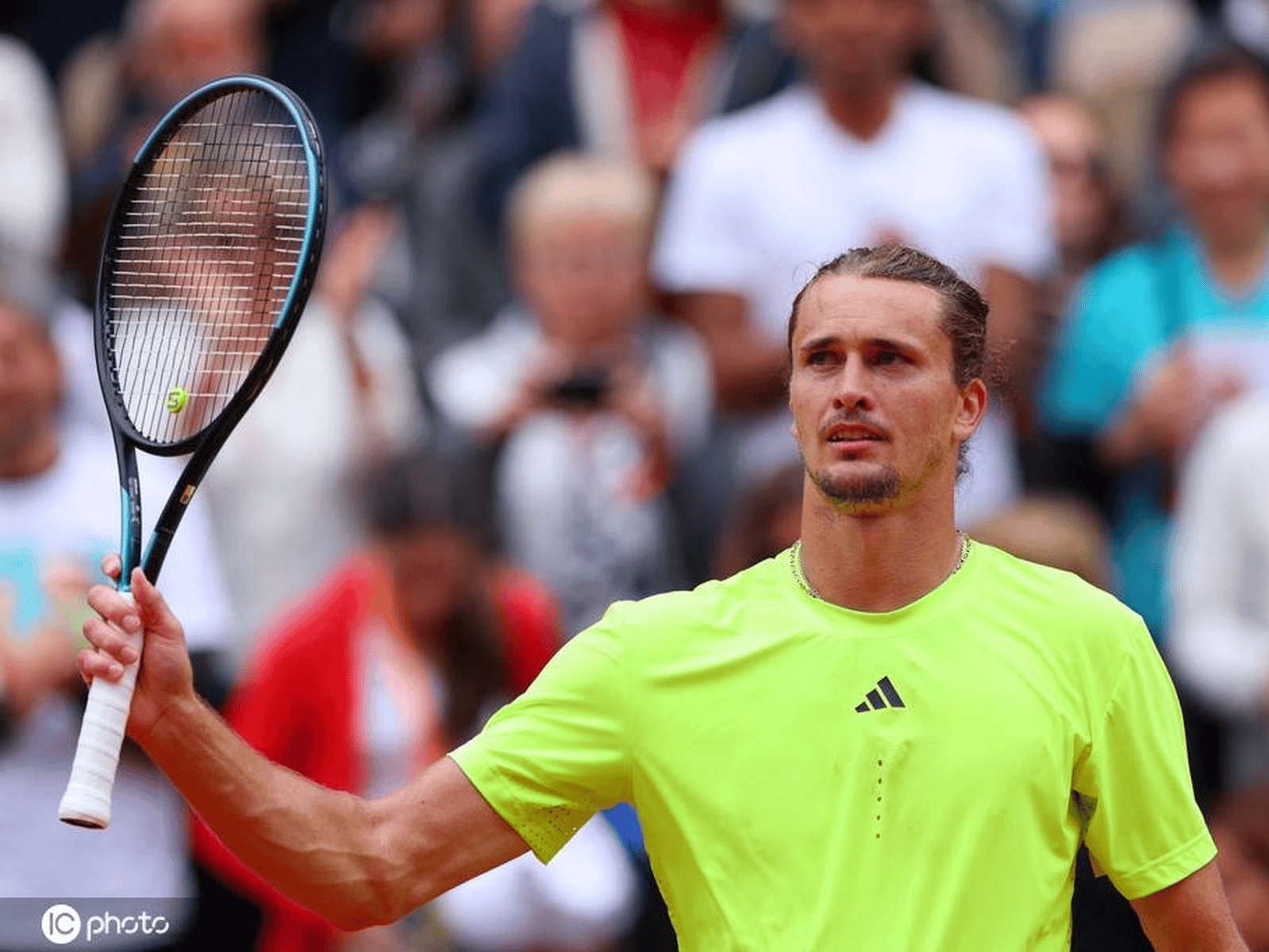 法网逆转年终总决赛，兹维列夫统治全场