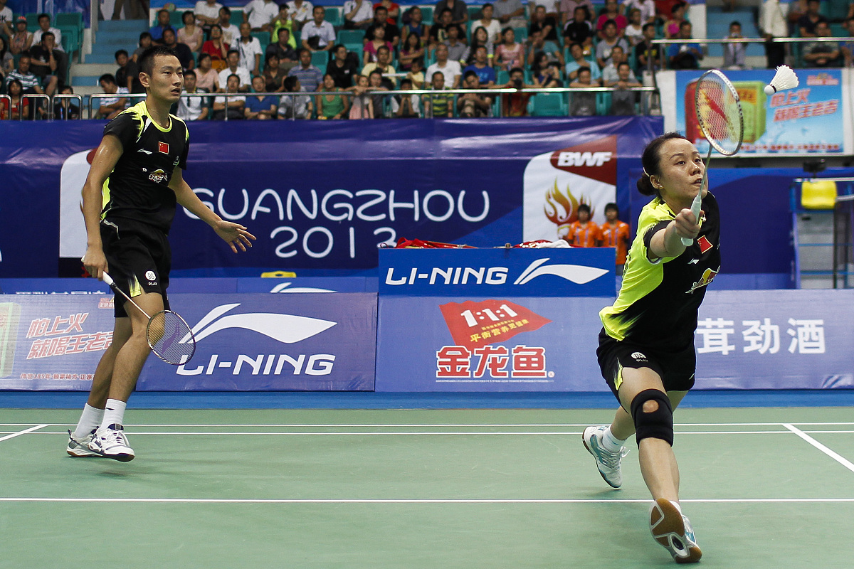 印尼羽毛球队翻盘韩国羽毛球队，安赛龙爆发神勇