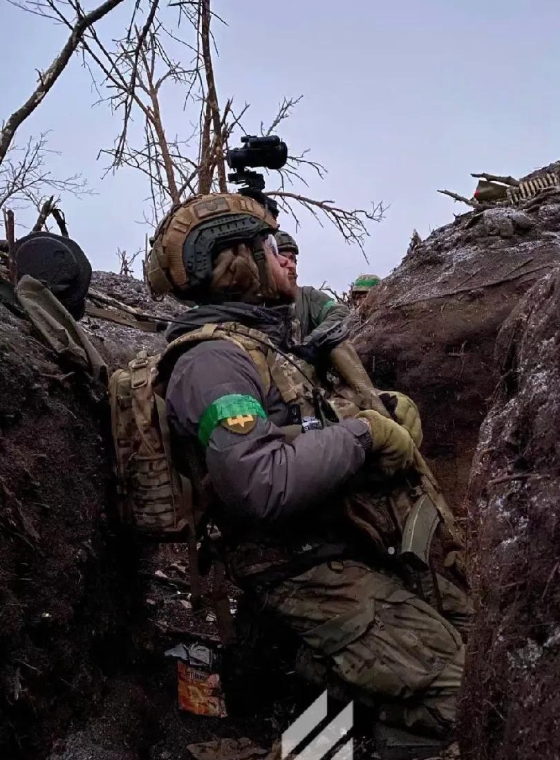 开云足球直播-乌克兰队员斗志十足，迎接挑战